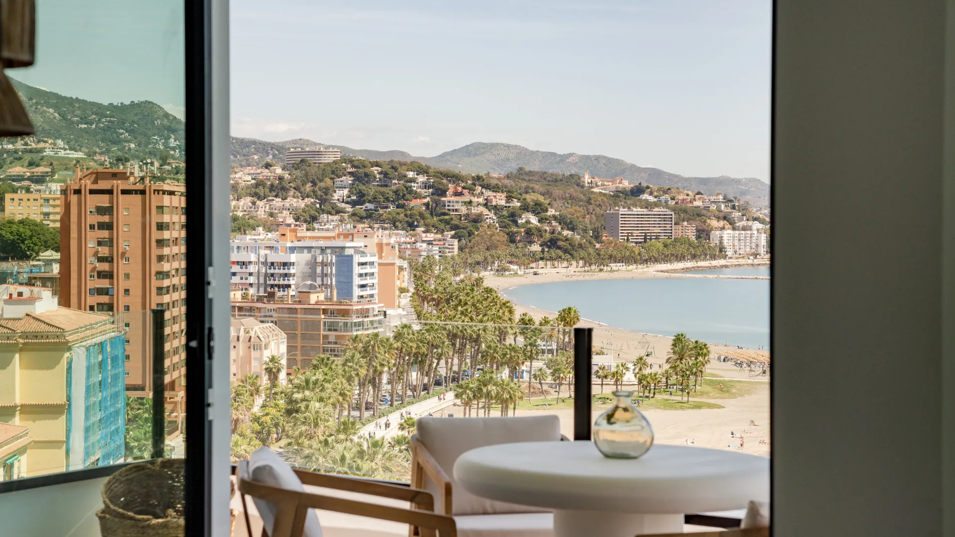 For sale 3 bedrooms apartment in La Malagueta - La Caleta