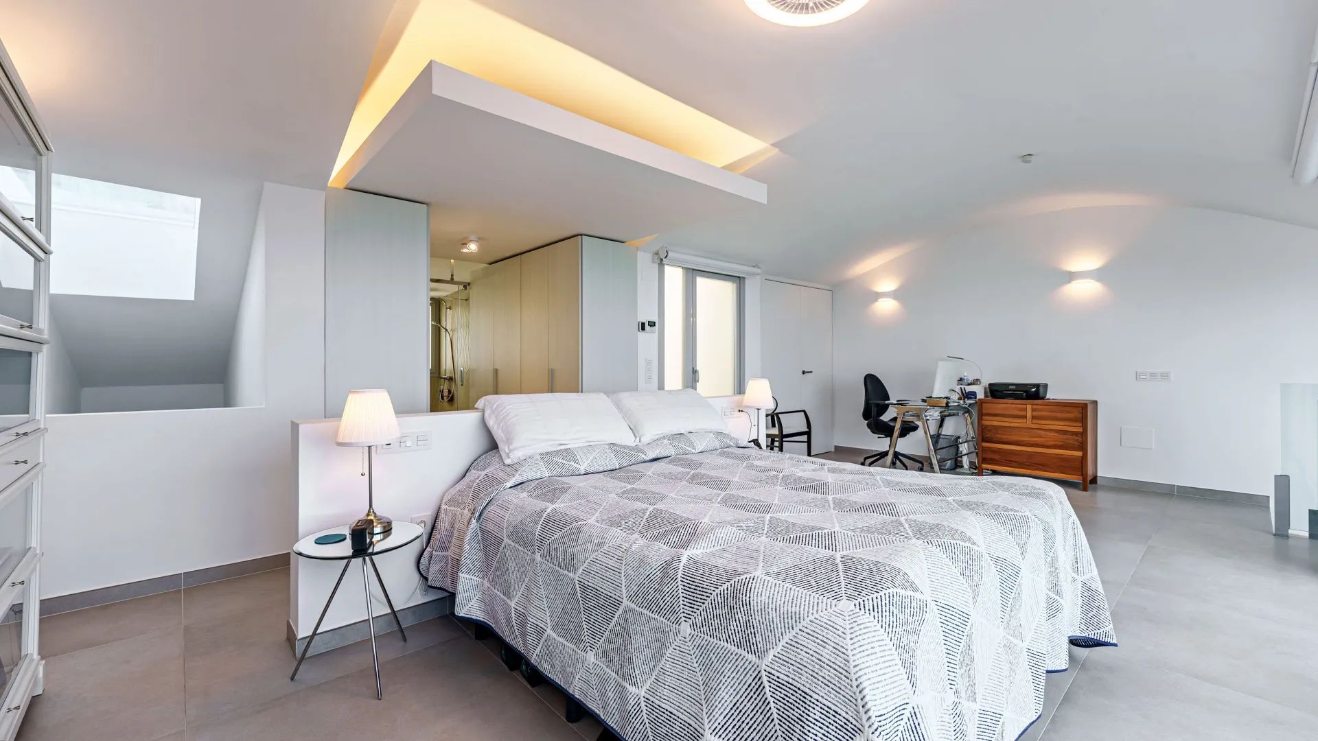 Se vende atico duplex en La Capellania con 3 dormitorios