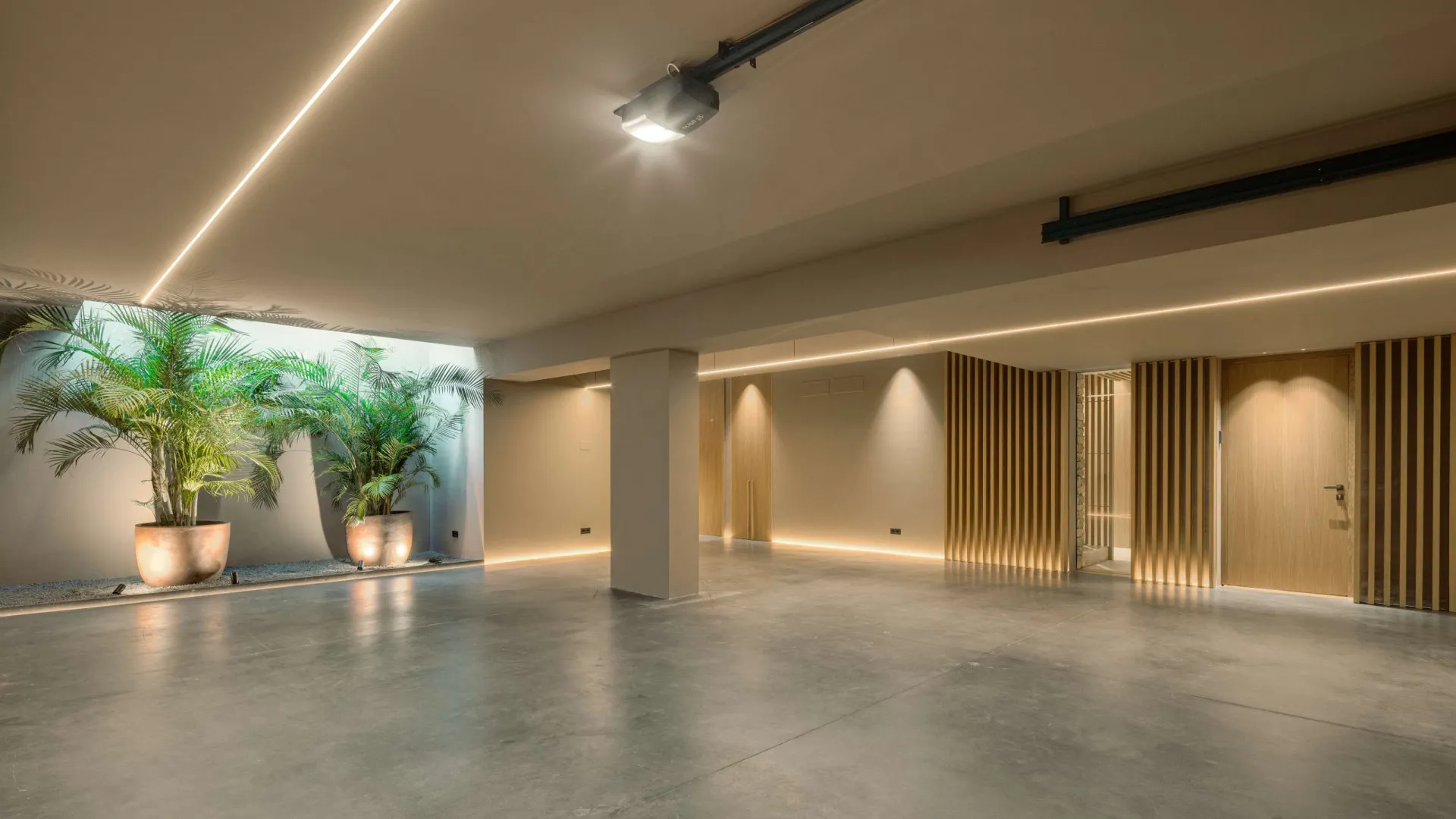 Nueva Andalucia, villa de 5 dormitorios en venta
