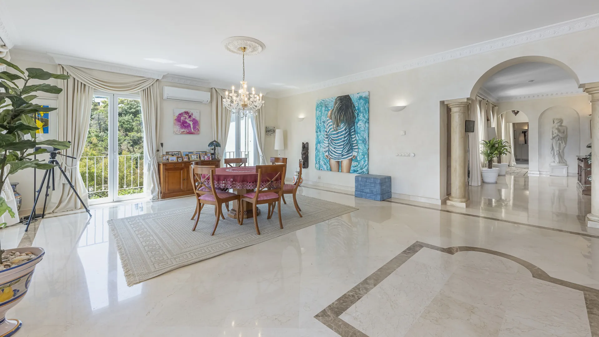 El Herrojo 6 bedrooms villa for sale