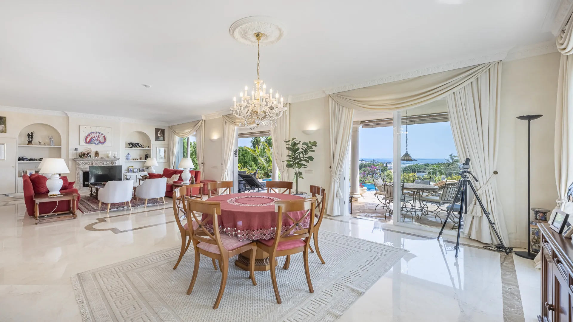 El Herrojo 6 bedrooms villa for sale