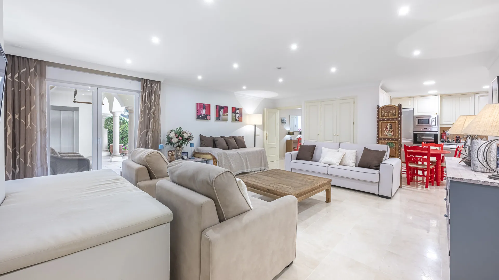 El Herrojo 6 bedrooms villa for sale