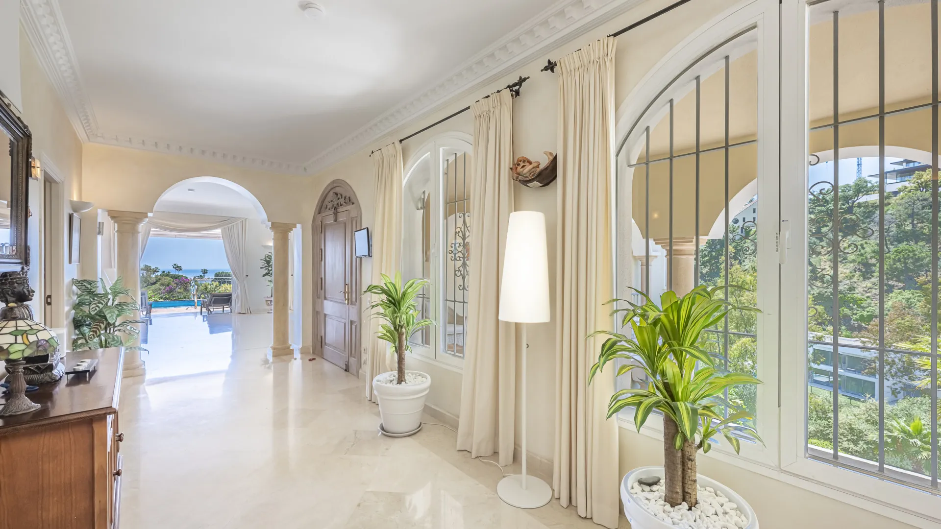 El Herrojo 6 bedrooms villa for sale