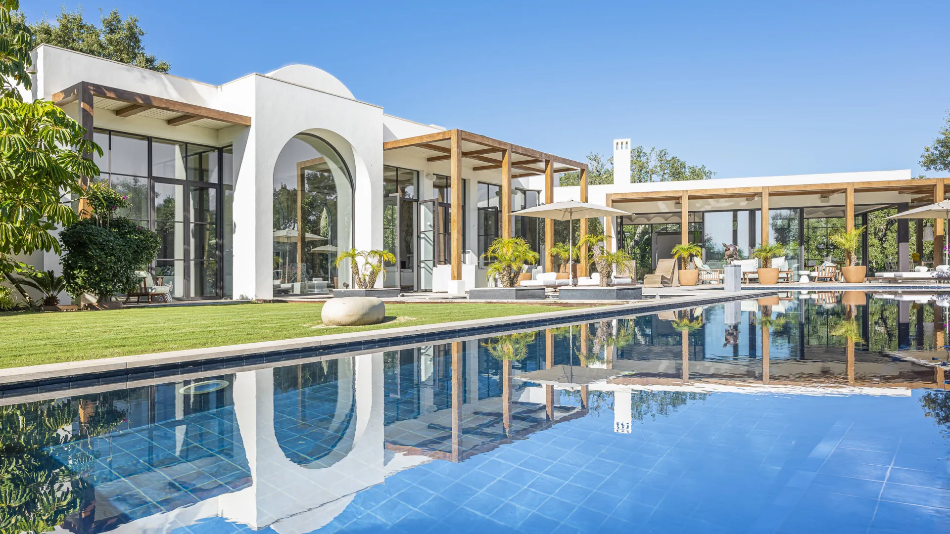 For sale villa with 6 bedrooms in Sotogrande