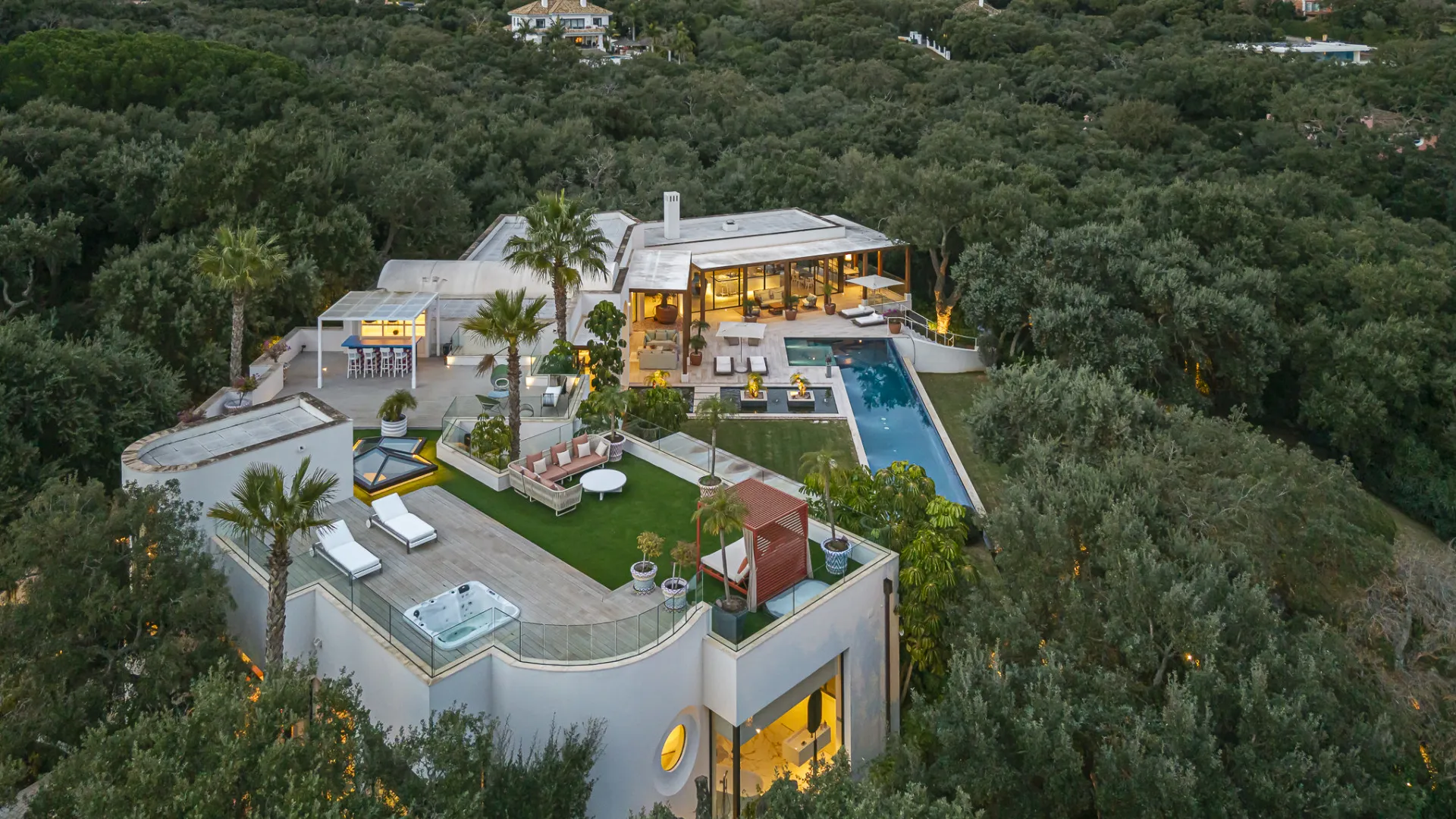 For sale villa with 6 bedrooms in Sotogrande