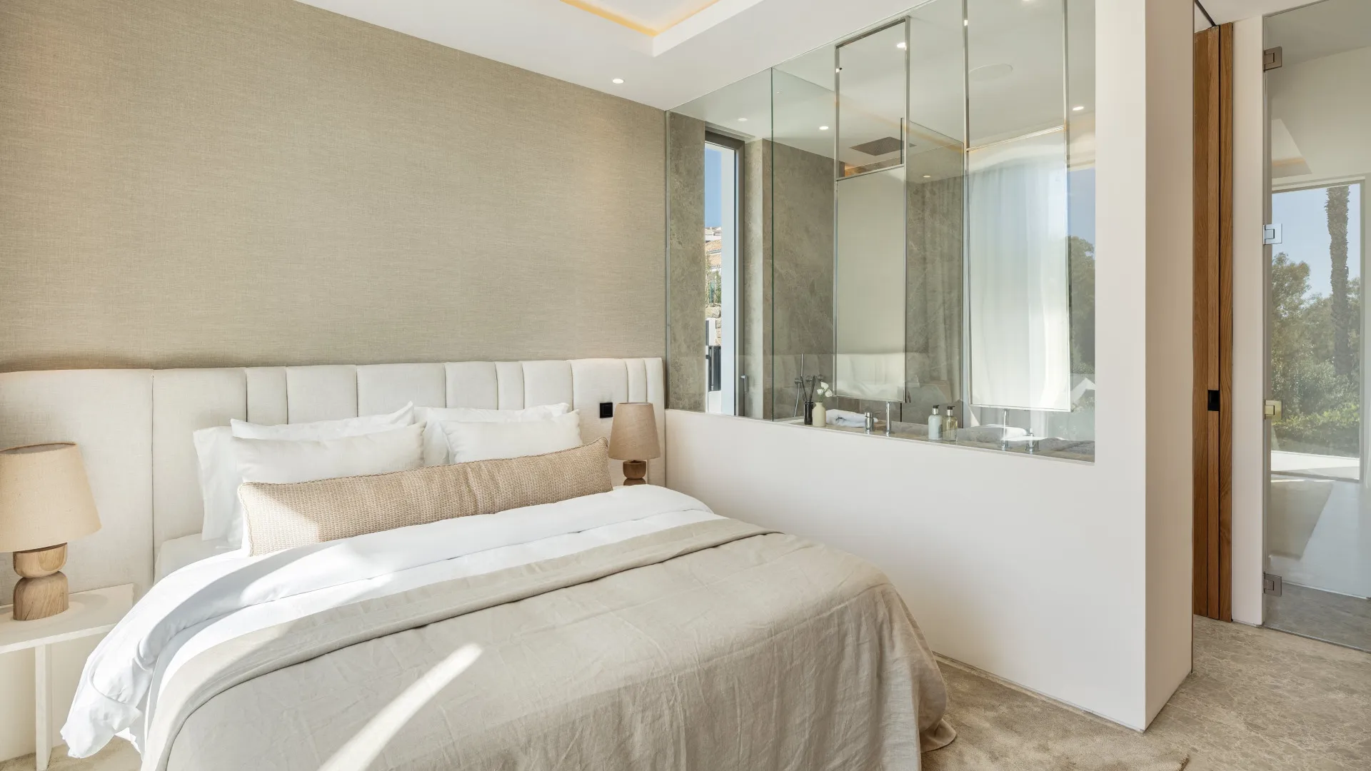 Comprar villa con 6 dormitorios en Aloha