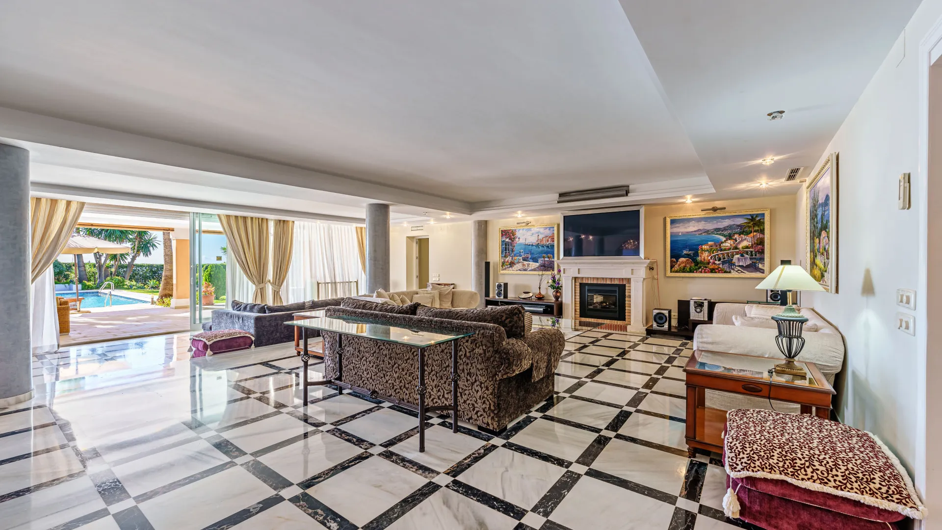 Villa for sale in Paraiso Barronal