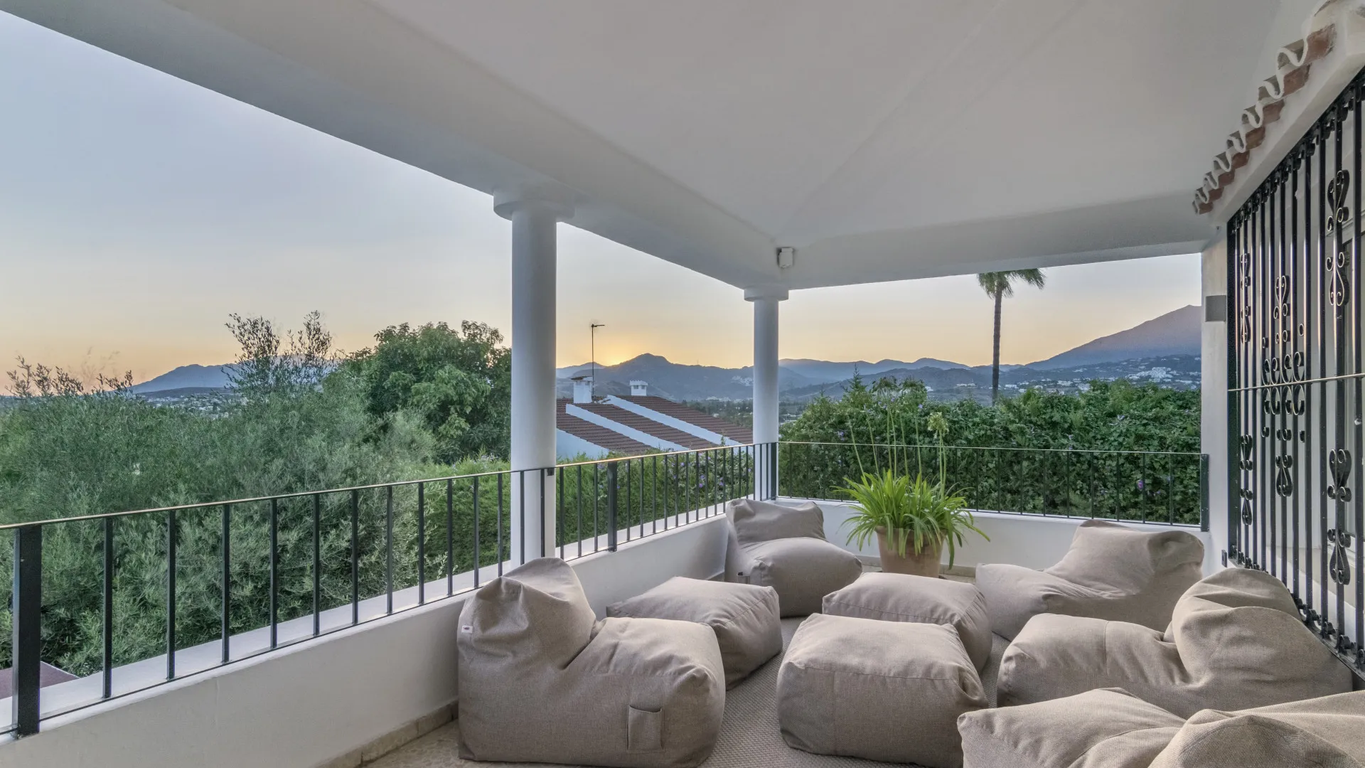 Villa en venta de 7 dormitorios en Alta Vista