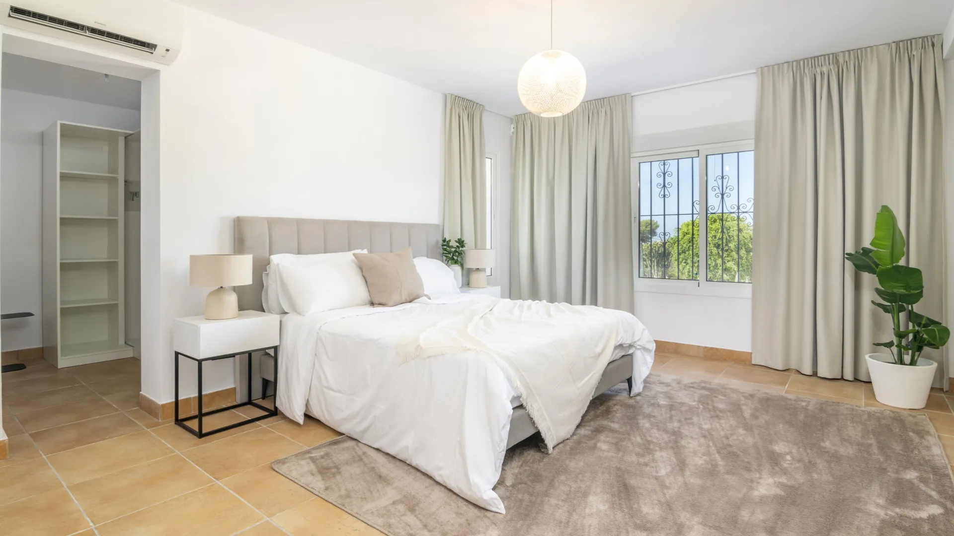 Villa en venta de 7 dormitorios en Alta Vista