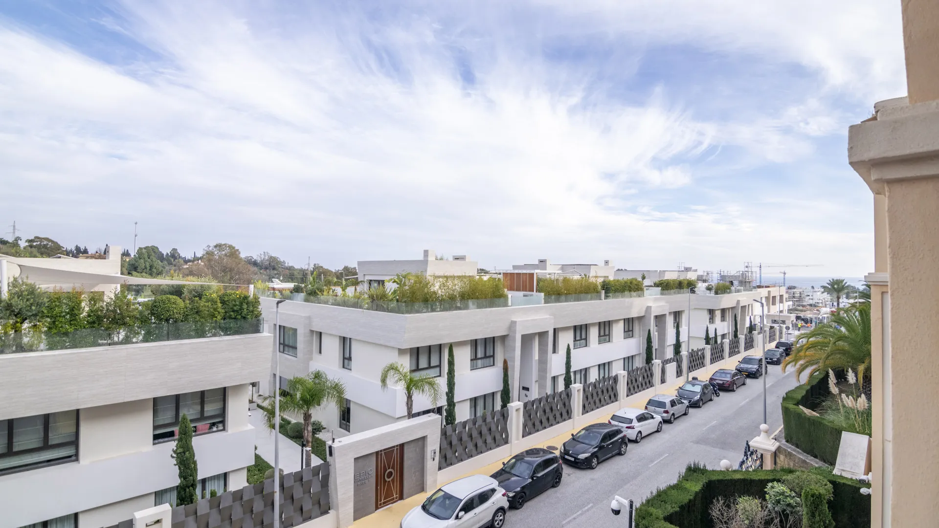 Comprar apartamento con 3 dormitorios en Lomas de Sierra Blanca