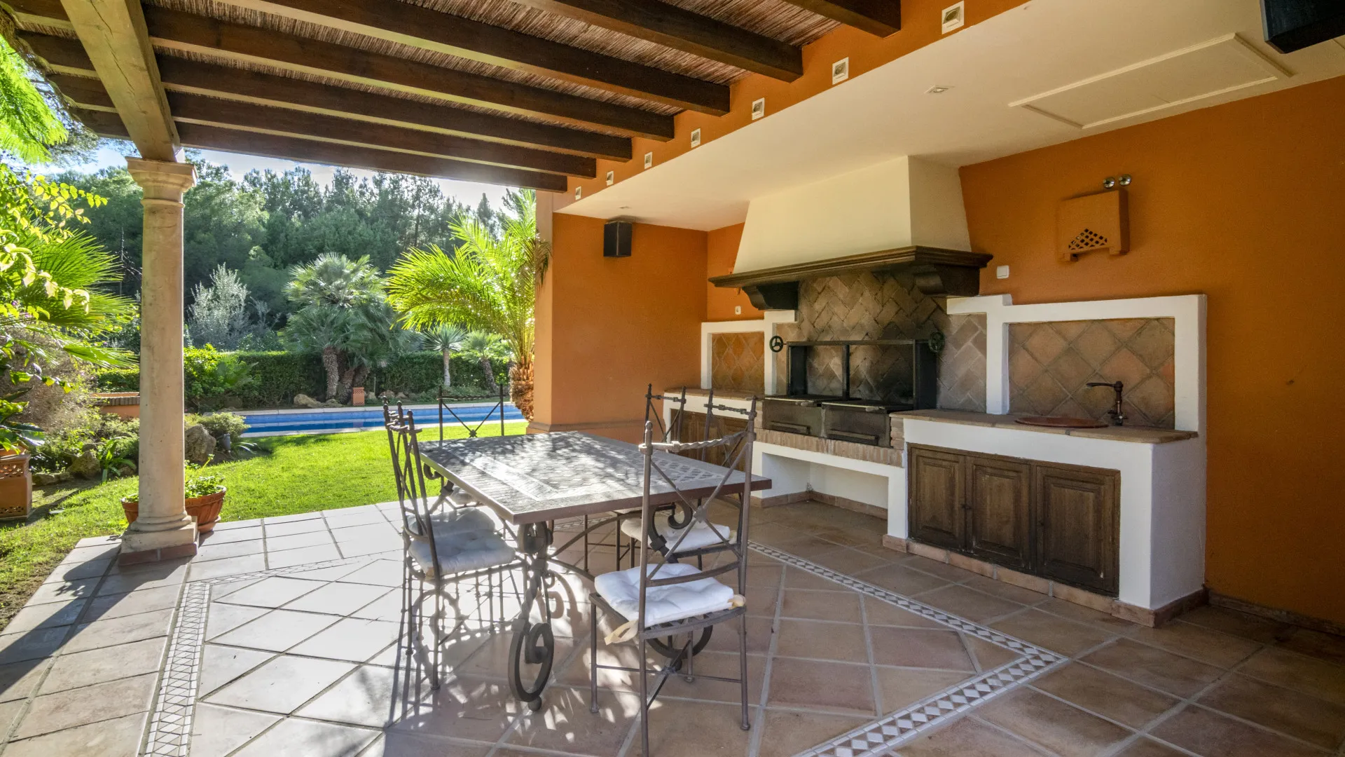 Altos Reales 5 bedrooms villa for sale