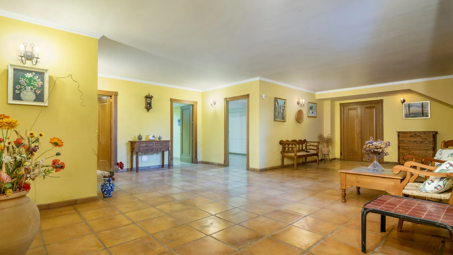 Altos Reales 5 bedrooms villa for sale