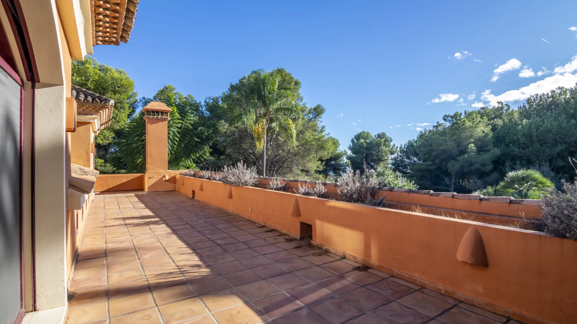 Altos Reales 5 bedrooms villa for sale