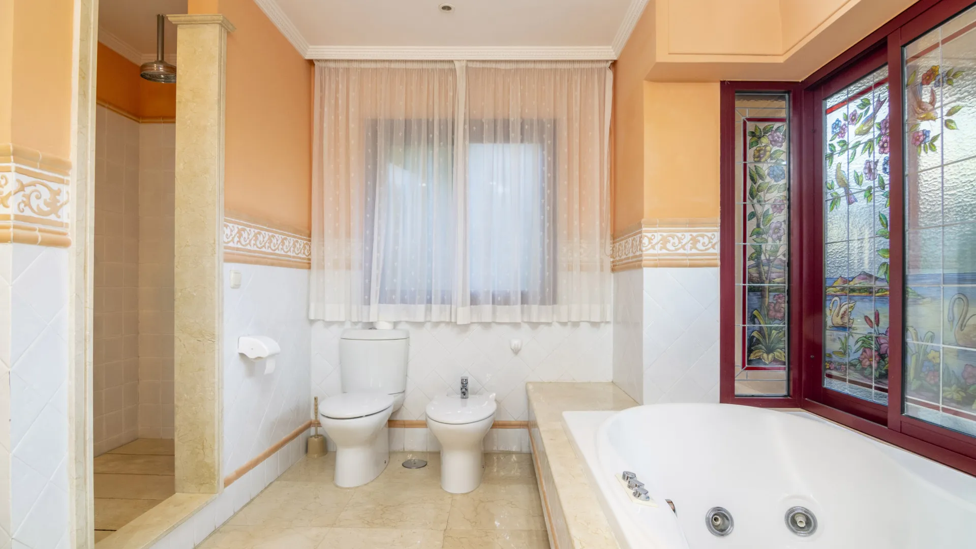 Altos Reales 5 bedrooms villa for sale