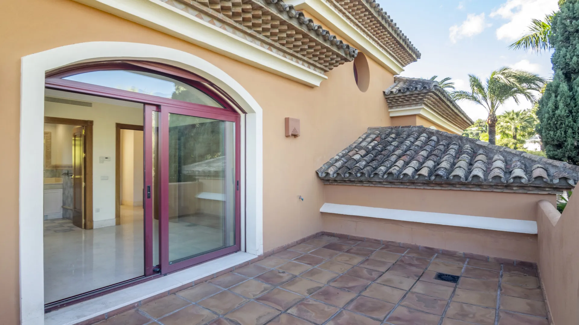 Altos Reales 5 bedrooms villa for sale