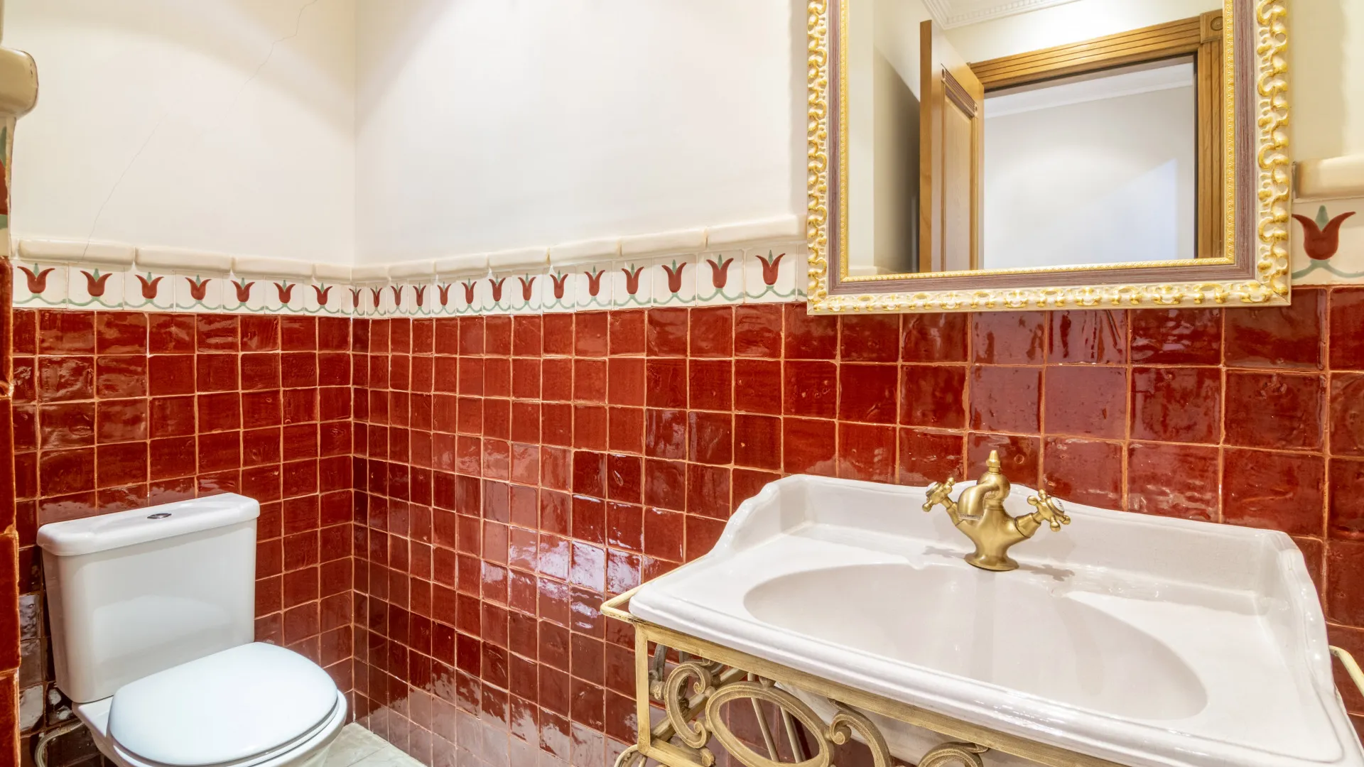 Altos Reales 5 bedrooms villa for sale
