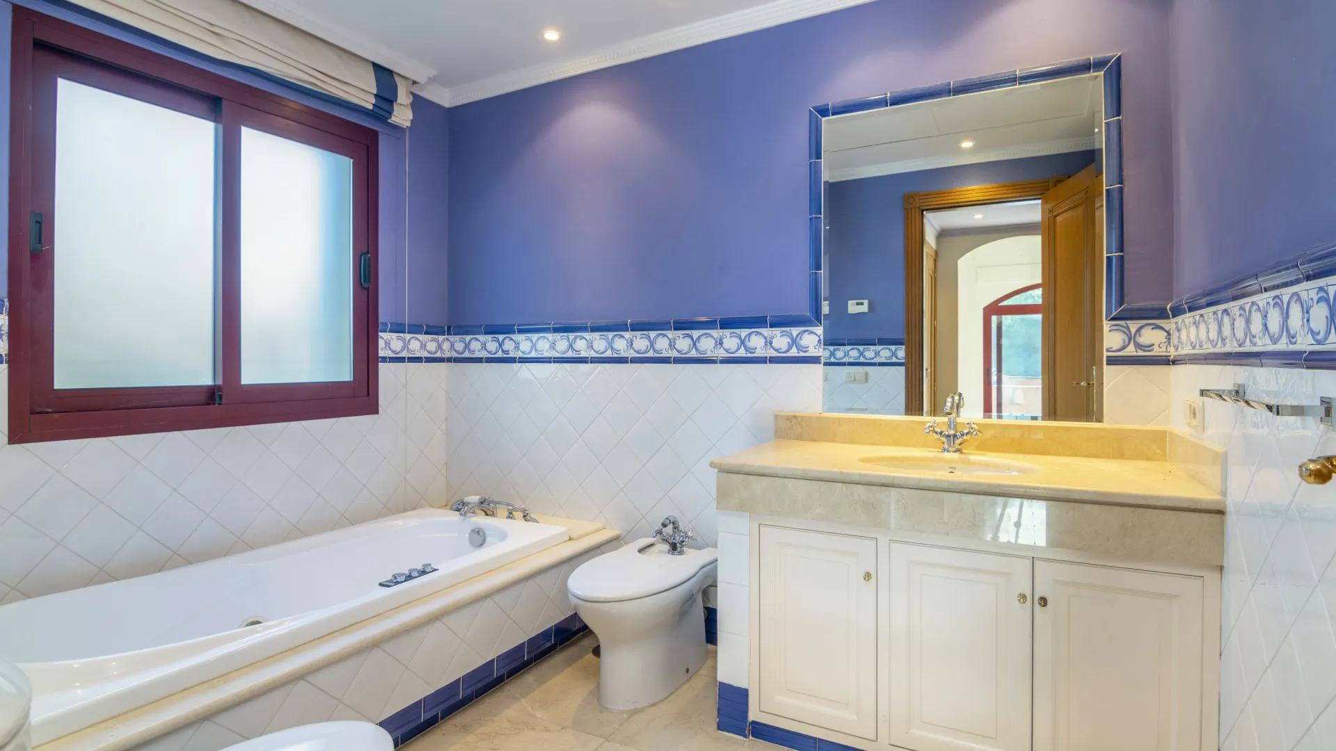 Altos Reales 5 bedrooms villa for sale