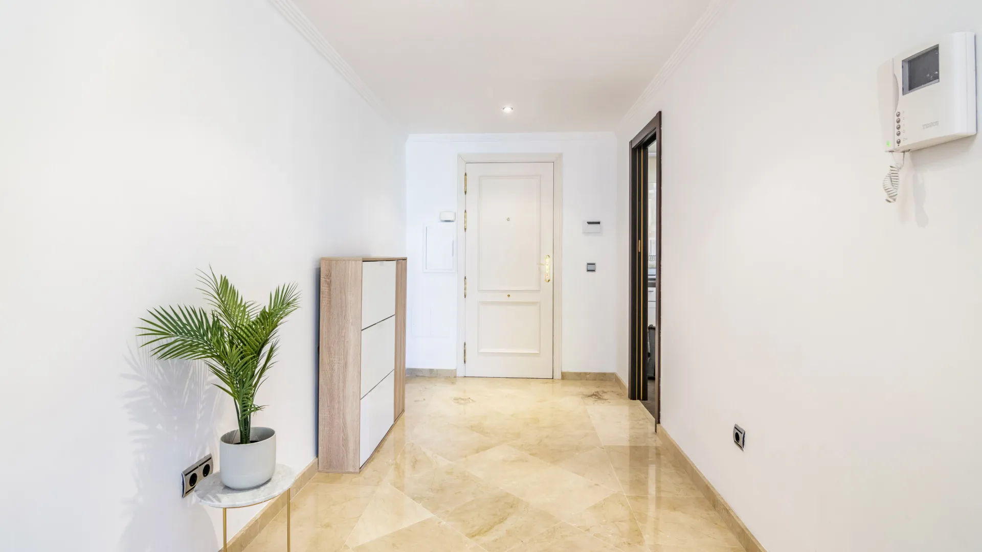 Magna Marbella, apartamento en venta