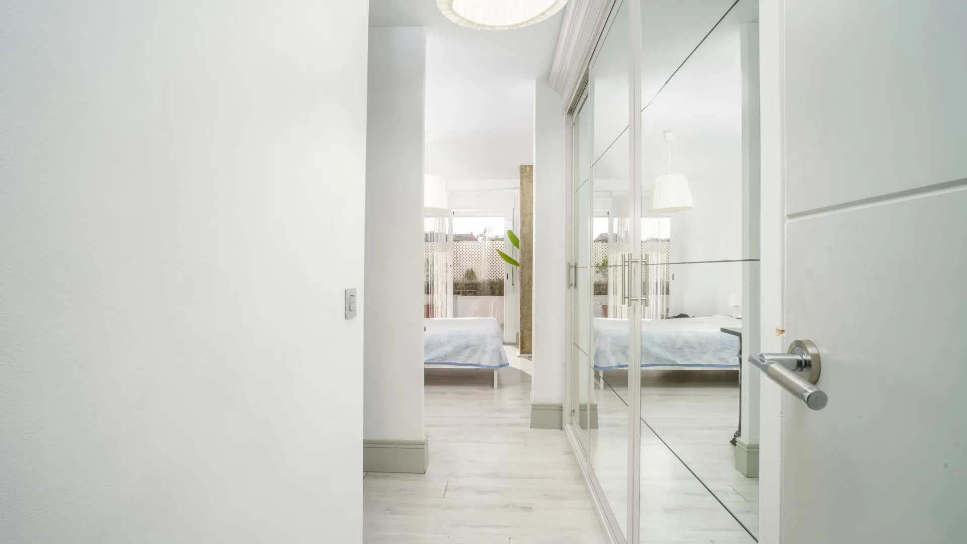 Apartamento planta baja a la venta de 2 dormitorios en Jardines de Andalucia