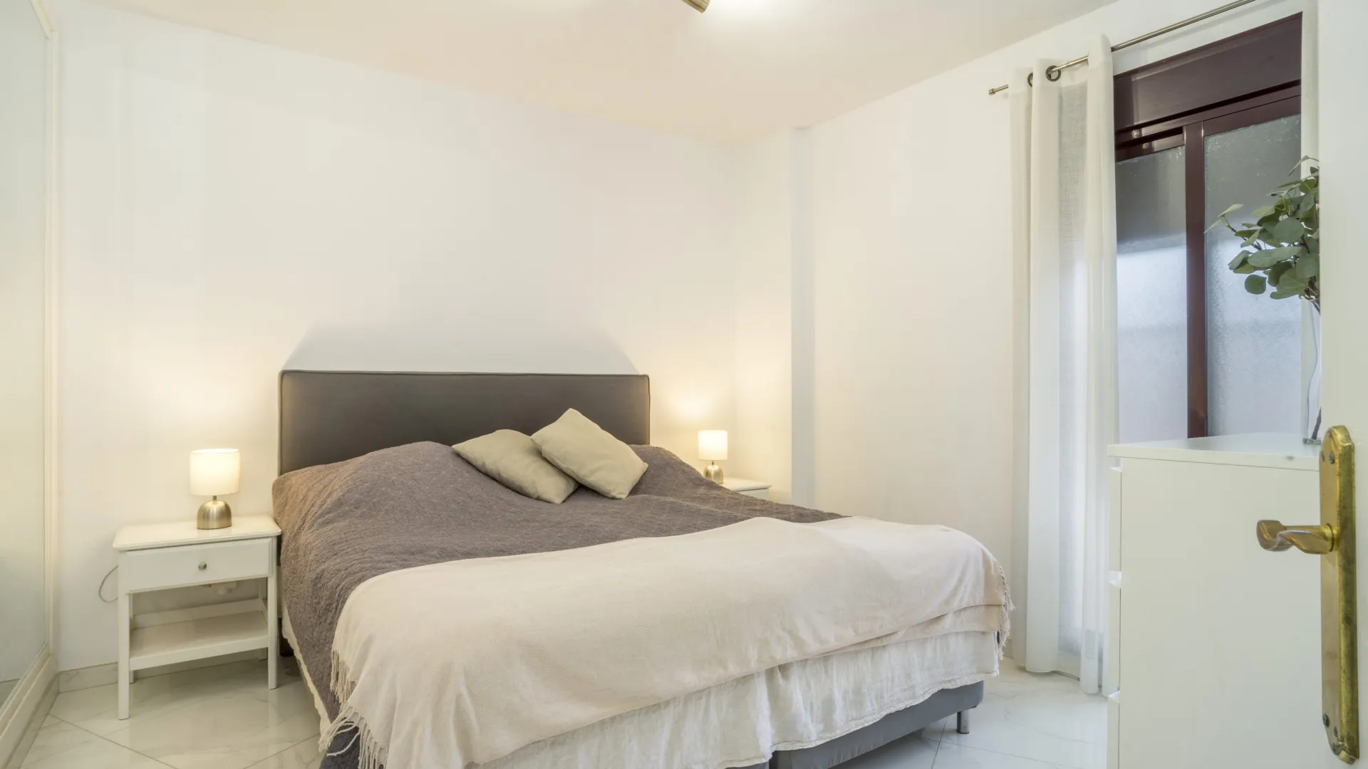 Buy 3 bedrooms ground floor apartment in La Maestranza