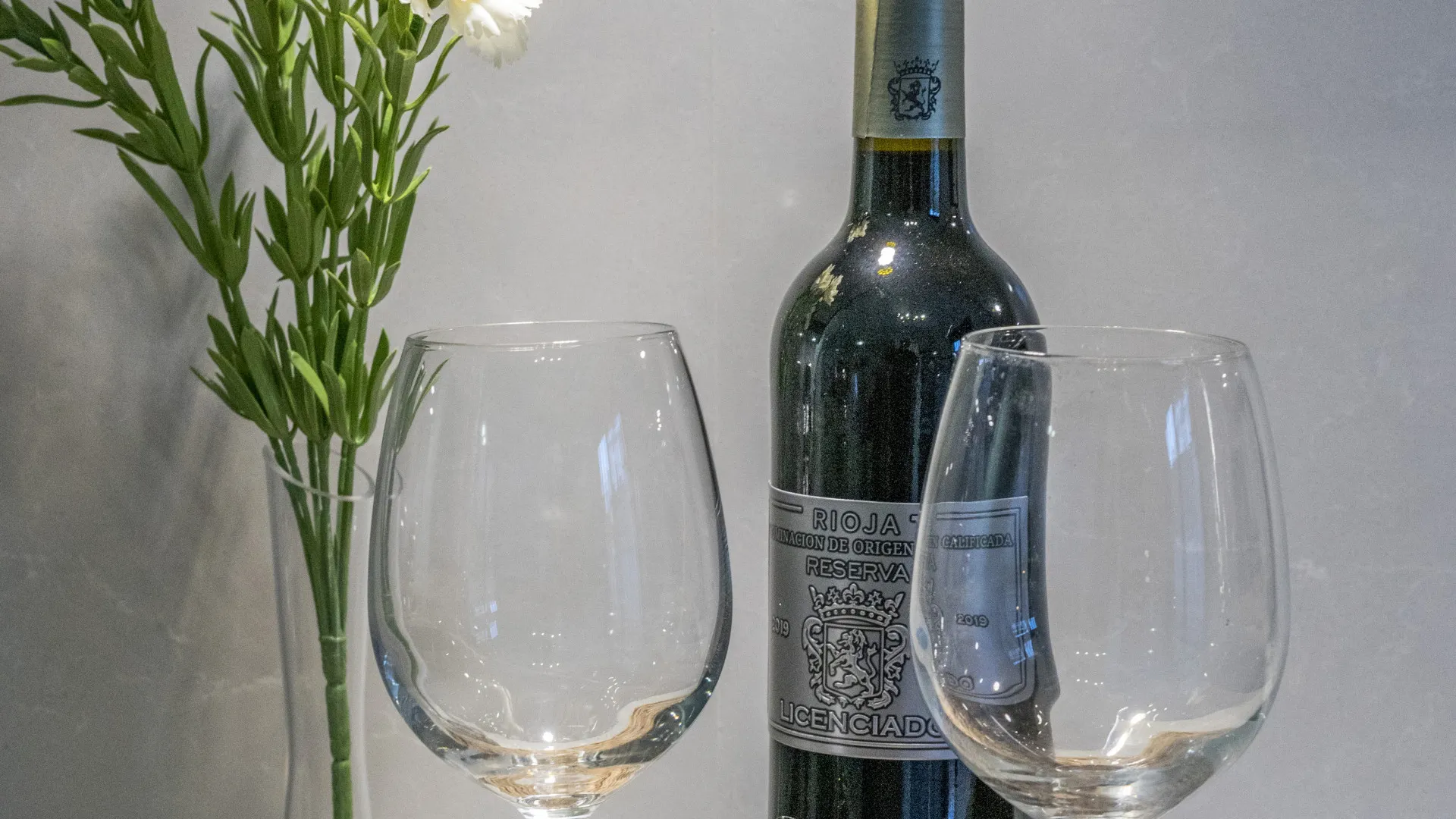 Buy 3 bedrooms ground floor apartment in La Maestranza