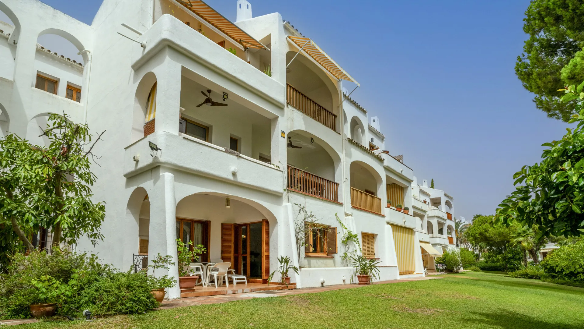 Apartamento planta baja en venta en Le Village