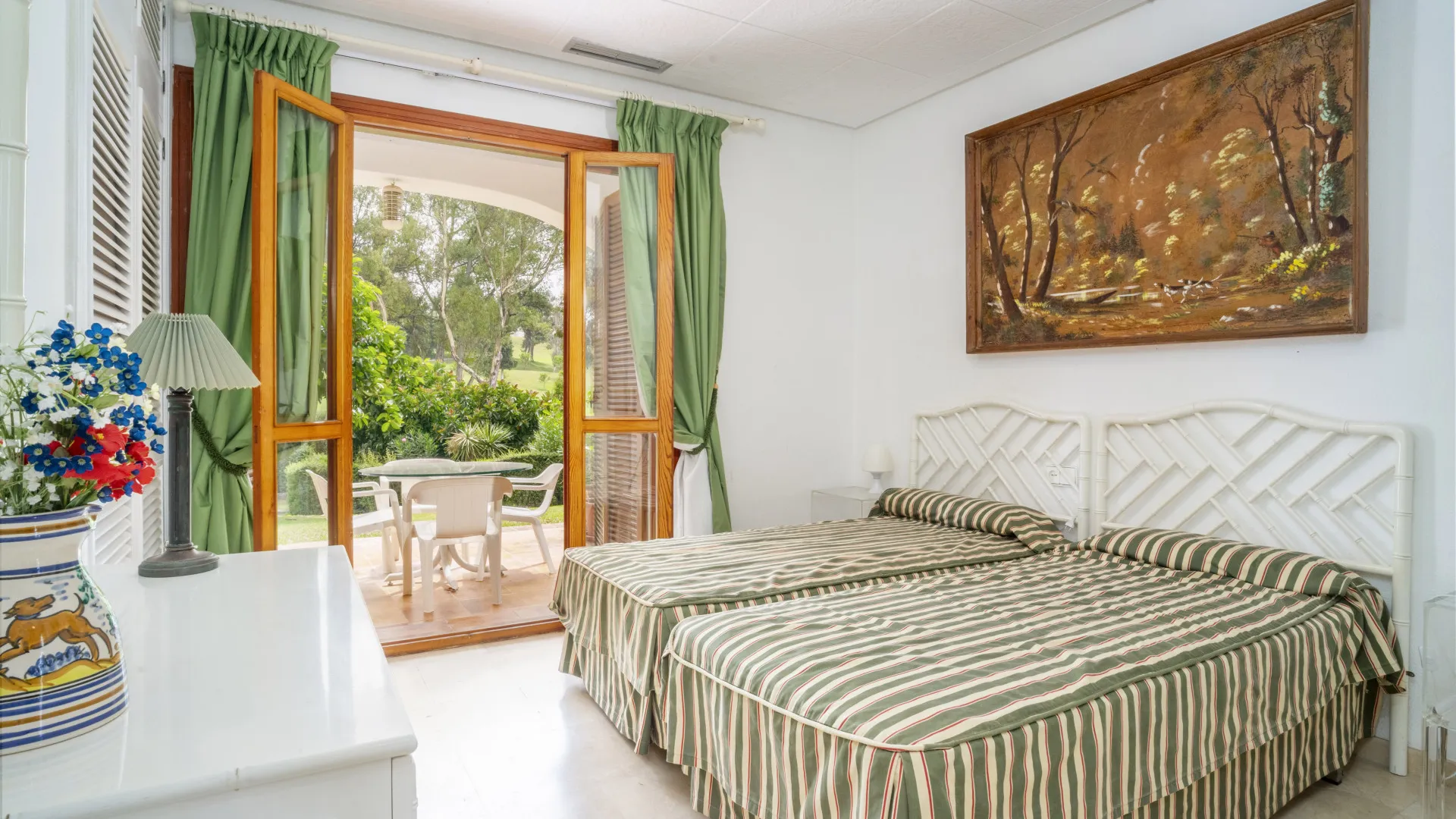 Apartamento planta baja en venta en Le Village