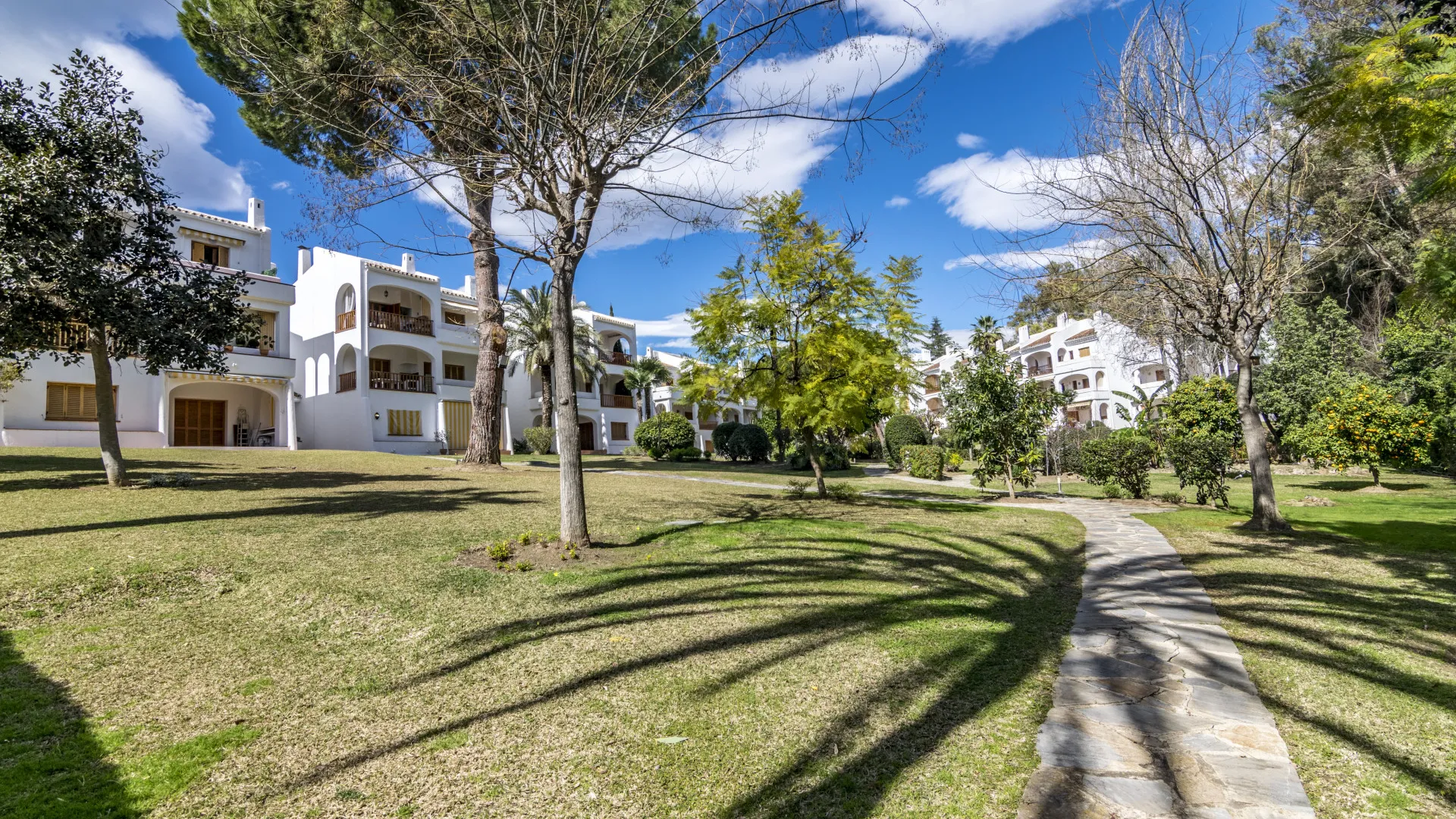 Apartamento planta baja en venta en Le Village