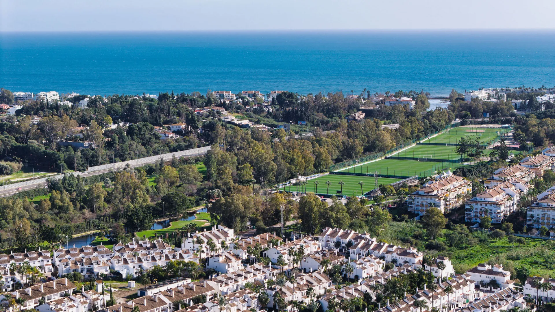 4 bedrooms town house in Los Naranjos de Marbella for sale