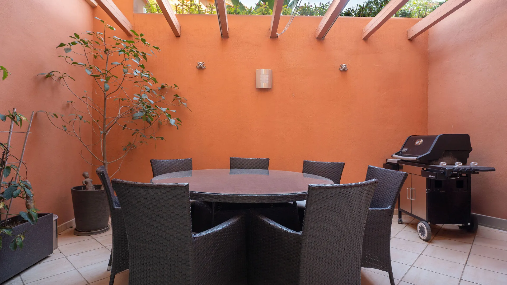 For sale ground floor duplex in Andalucia Alta