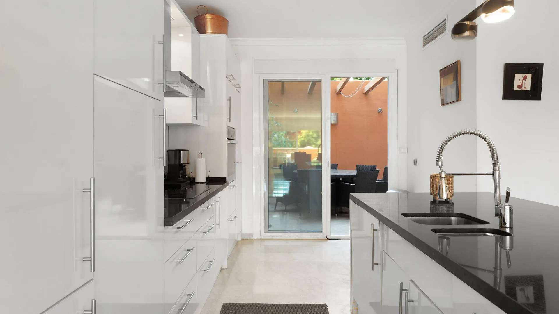 For sale ground floor duplex in Andalucia Alta