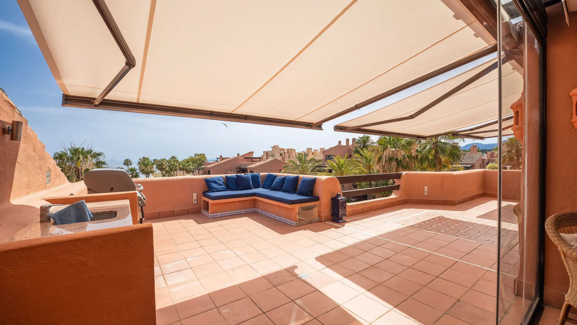 For sale penthouse with 3 bedrooms in Mar Azul