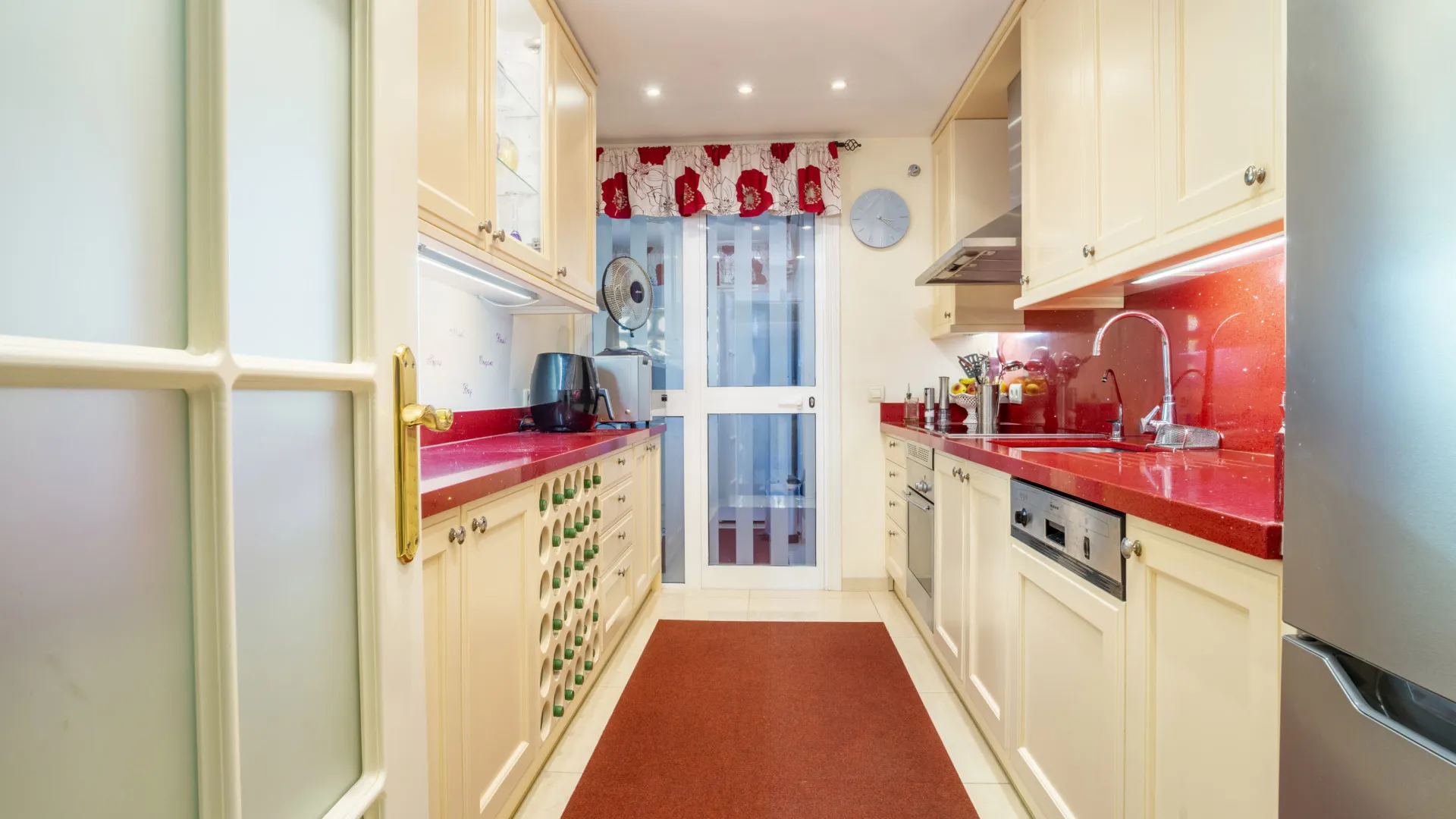 For sale El Embrujo Playa 2 bedrooms ground floor apartment