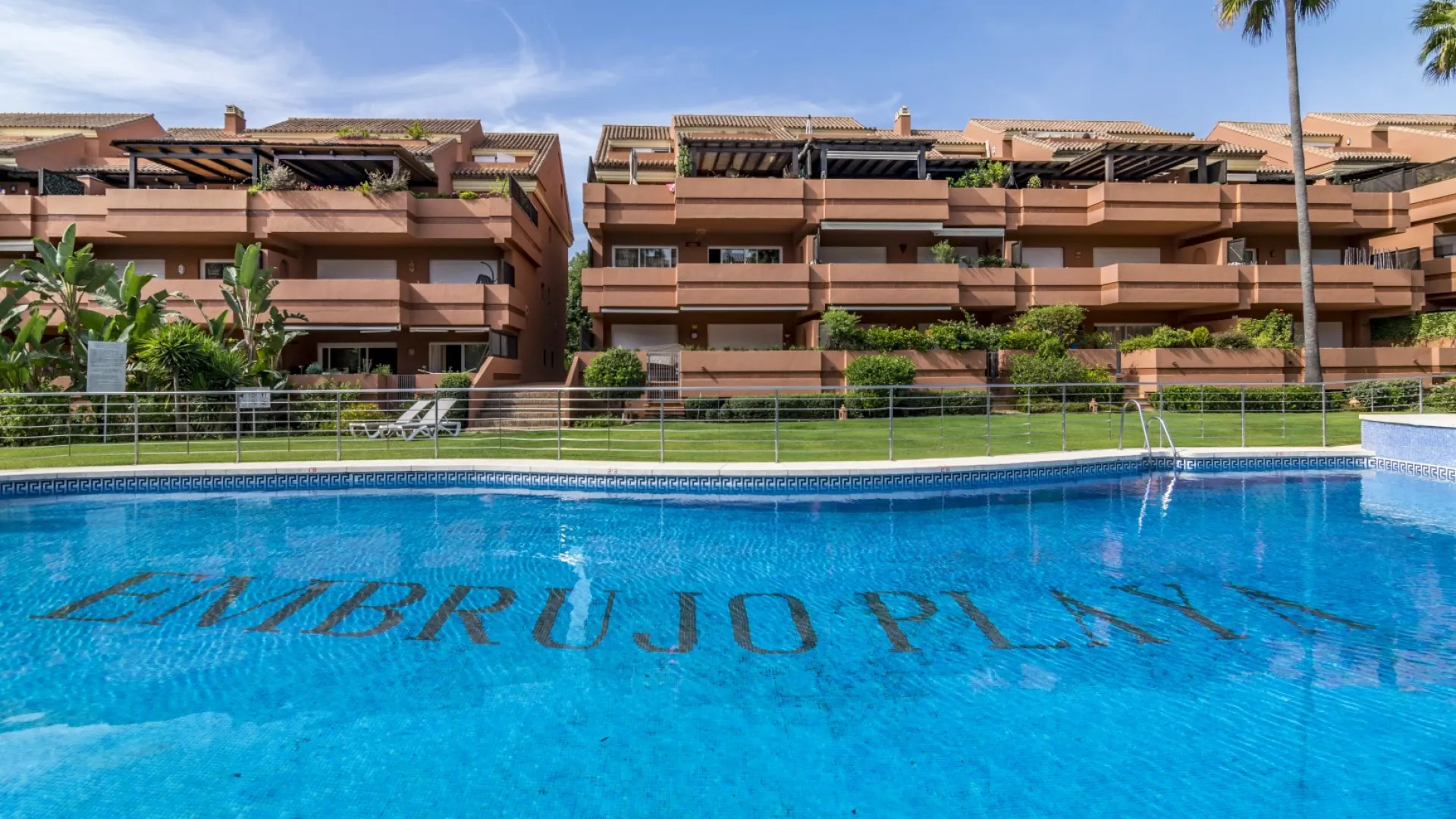 For sale El Embrujo Playa 2 bedrooms ground floor apartment