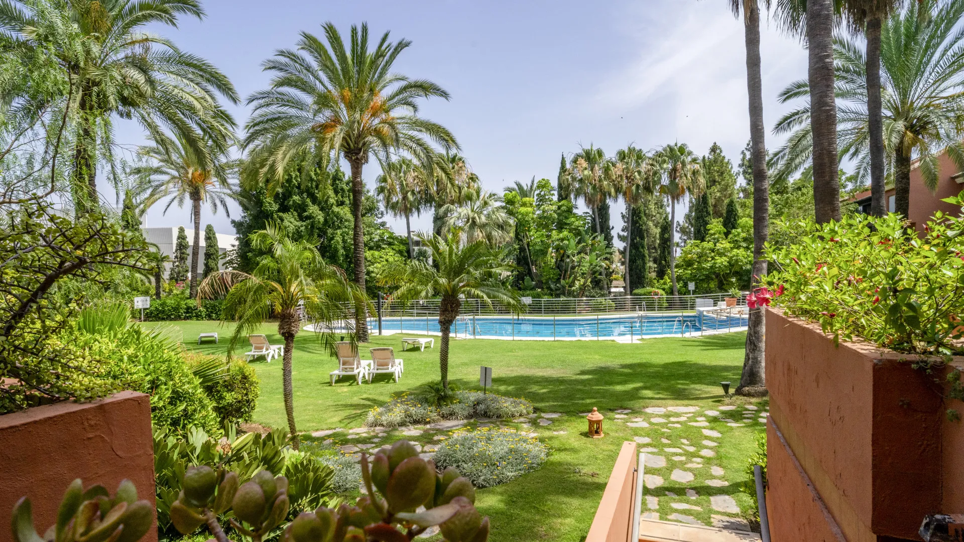 For sale El Embrujo Playa 2 bedrooms ground floor apartment