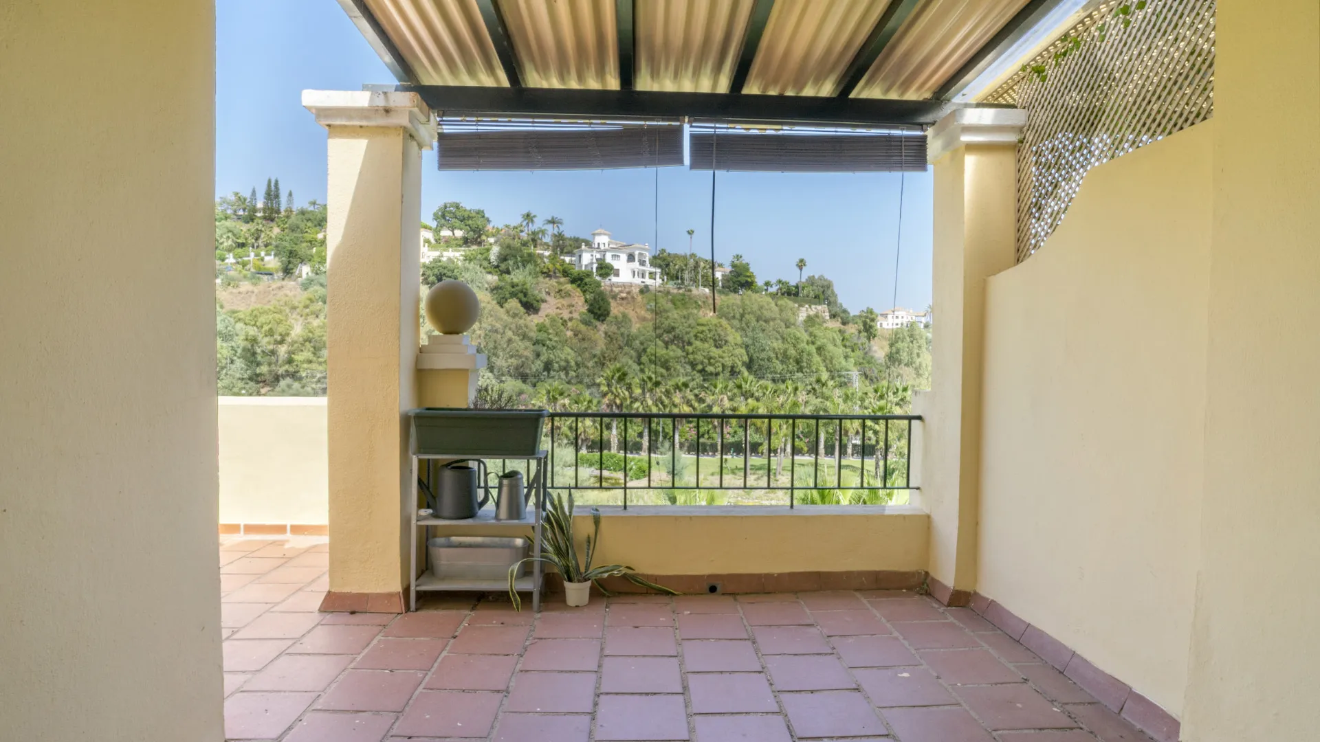 Se vende apartamento en Los Arcos (La Quinta)