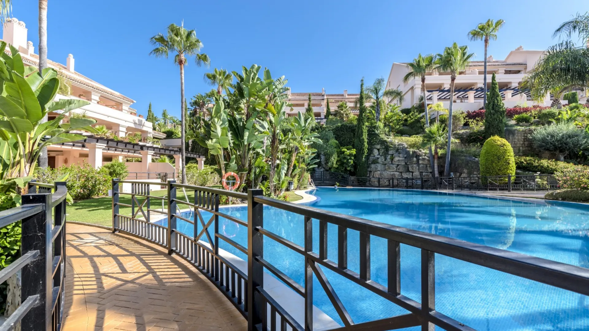 Se vende apartamento planta baja en Albatross Hill