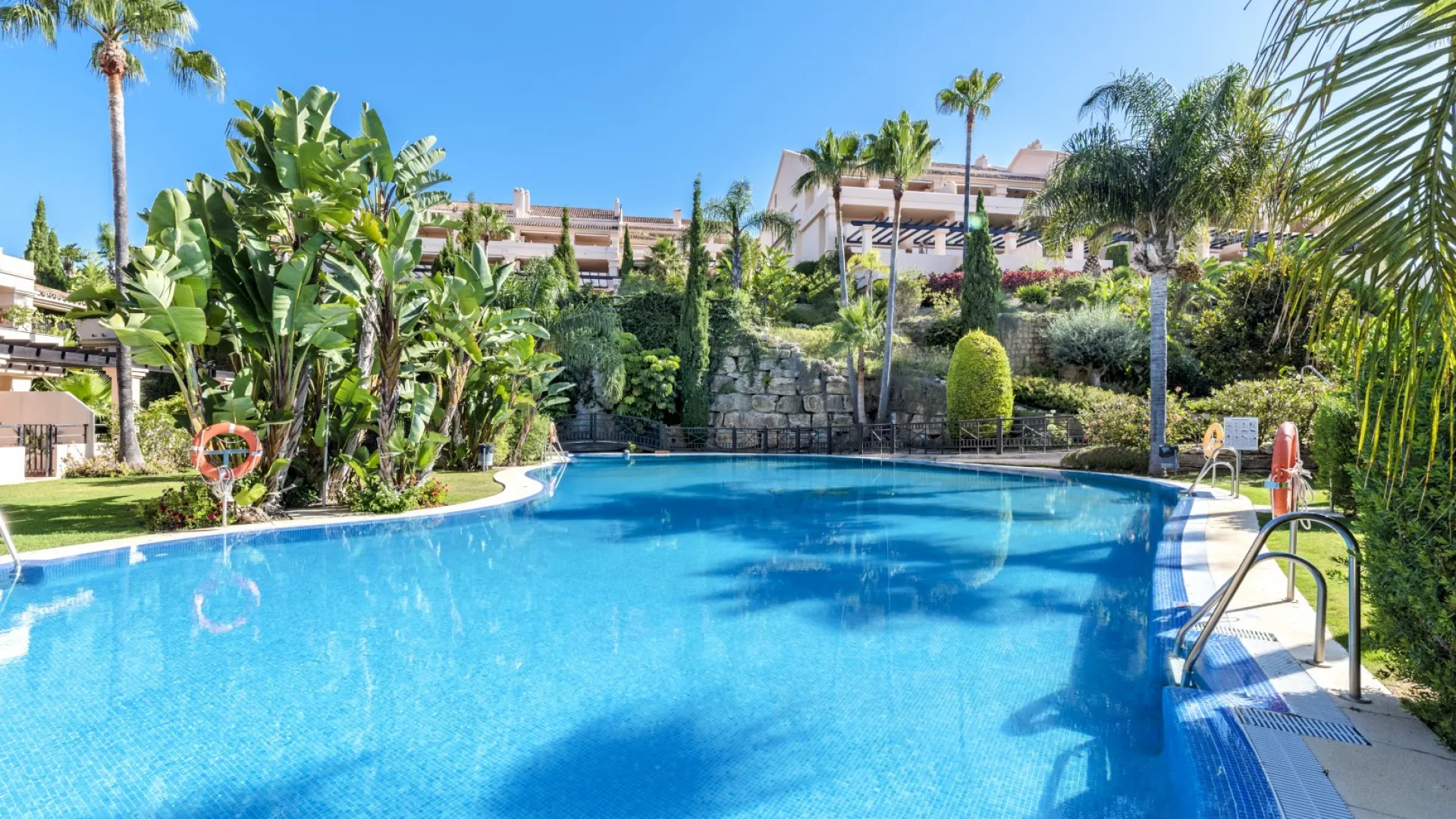 Se vende apartamento planta baja en Albatross Hill