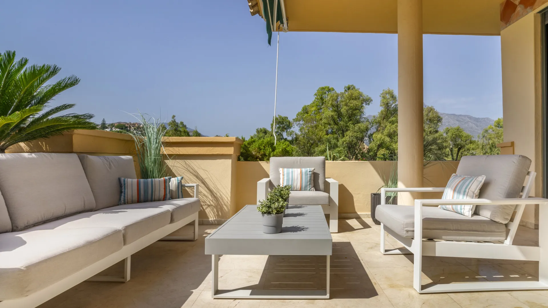 Duplex penthouse with 2 bedrooms for sale in Lorcrigolf