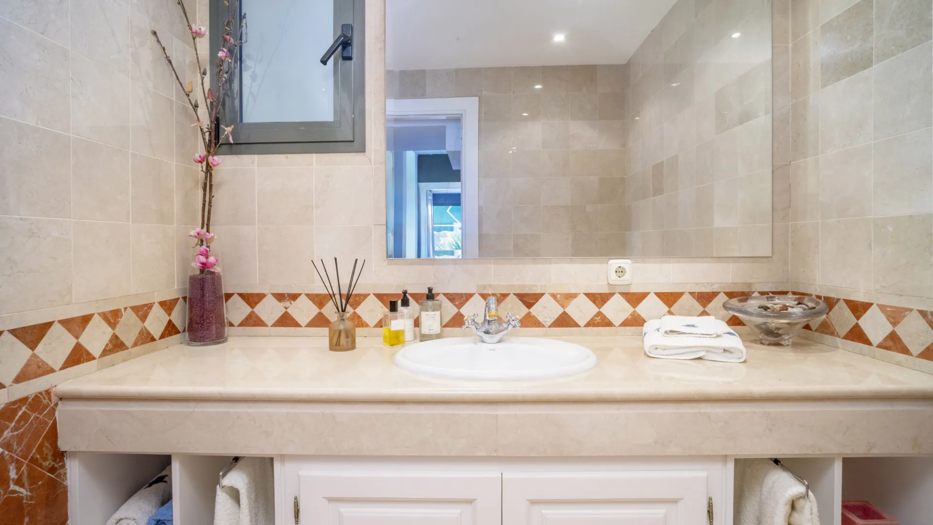 Duplex penthouse with 2 bedrooms for sale in Lorcrigolf