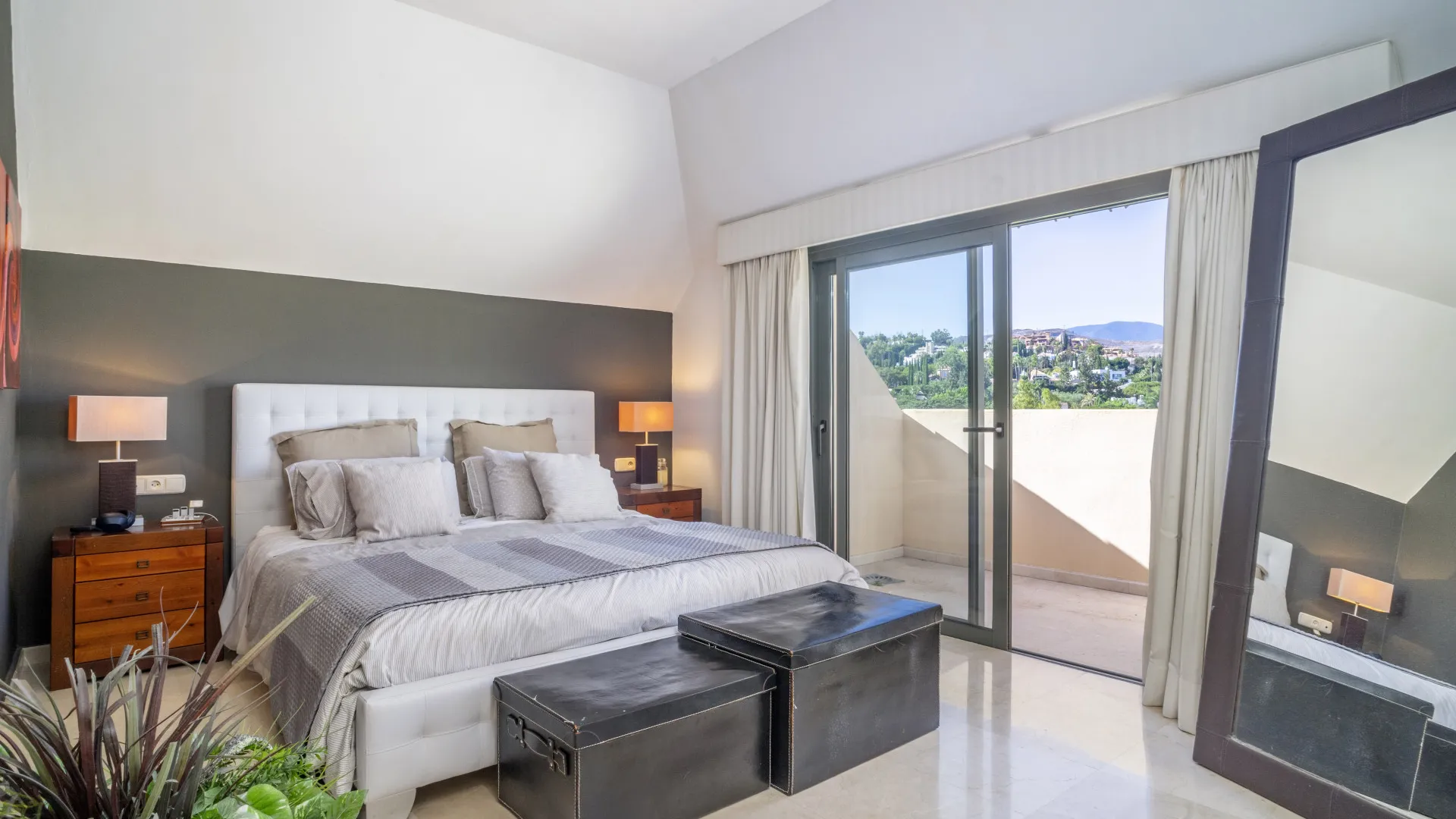 Duplex penthouse with 2 bedrooms for sale in Lorcrigolf