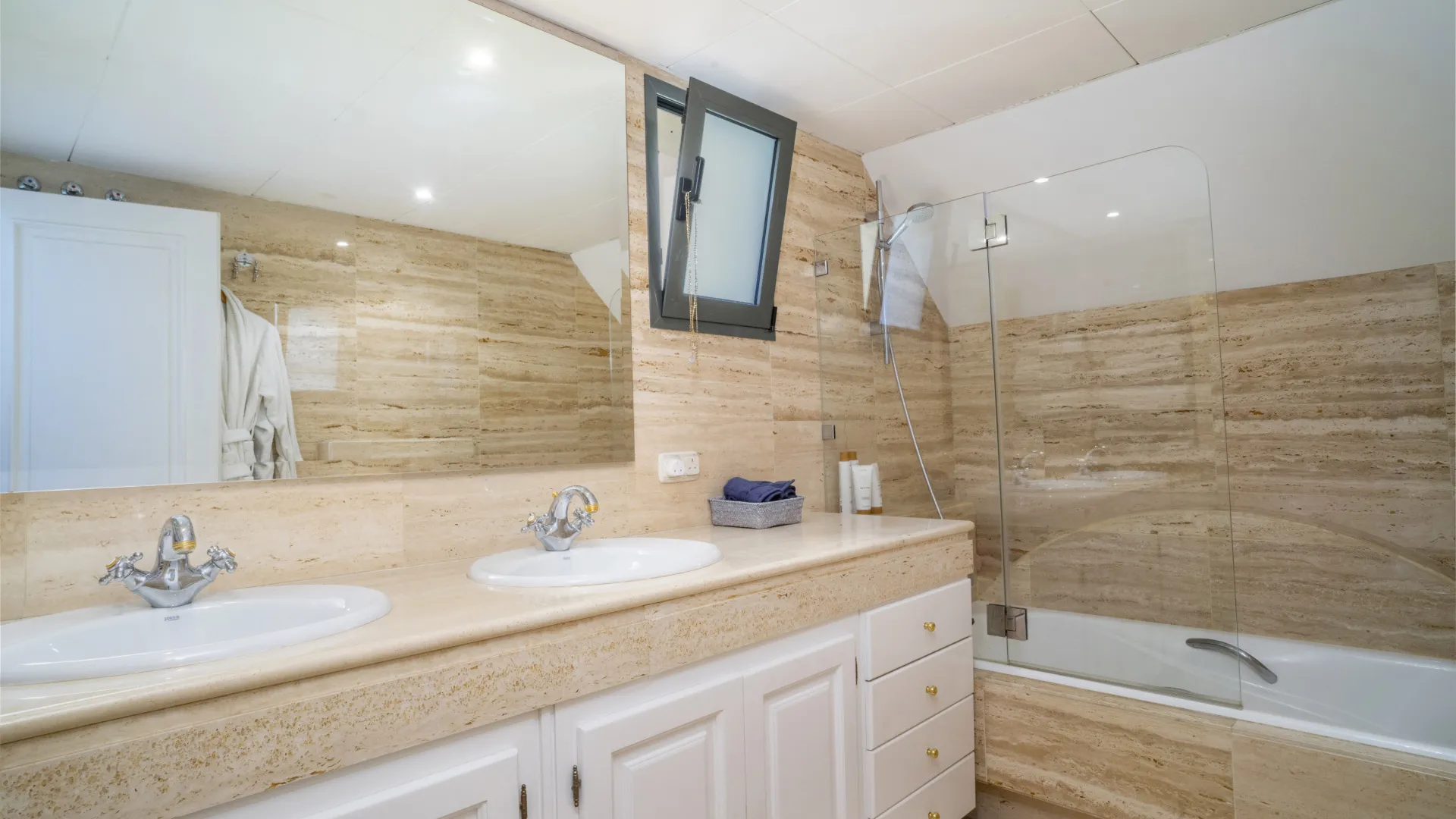 Duplex penthouse with 2 bedrooms for sale in Lorcrigolf