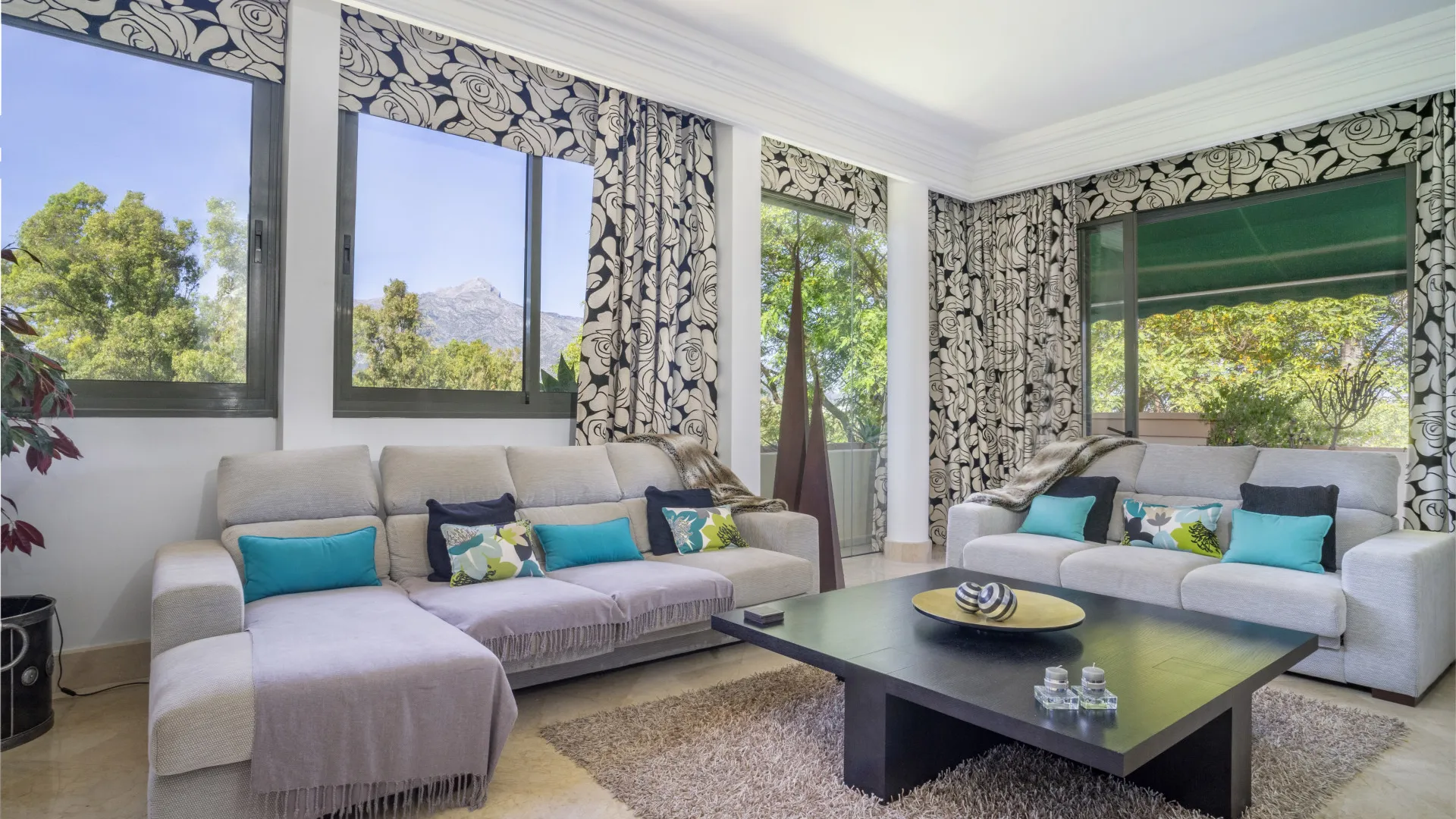 Duplex penthouse with 2 bedrooms for sale in Lorcrigolf