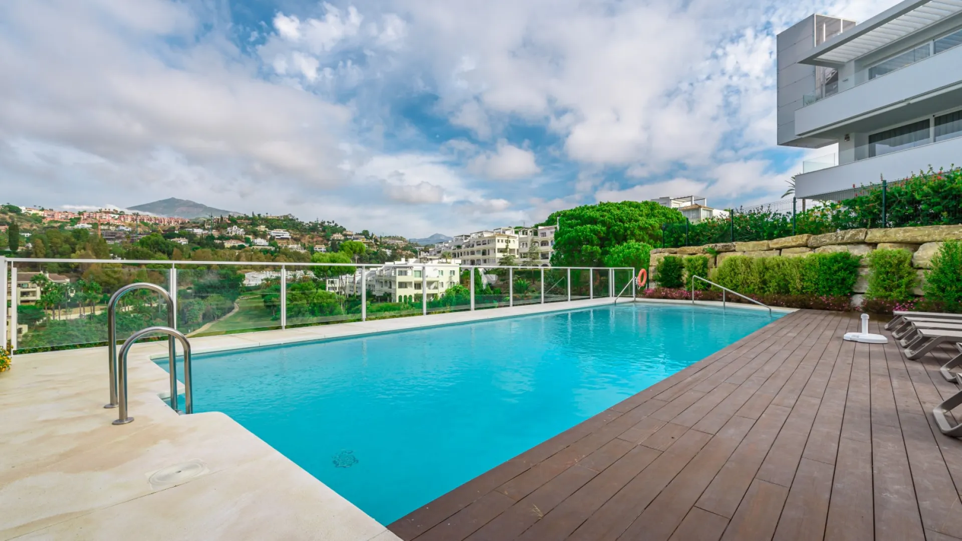 Buy La Quinta duplex penthouse