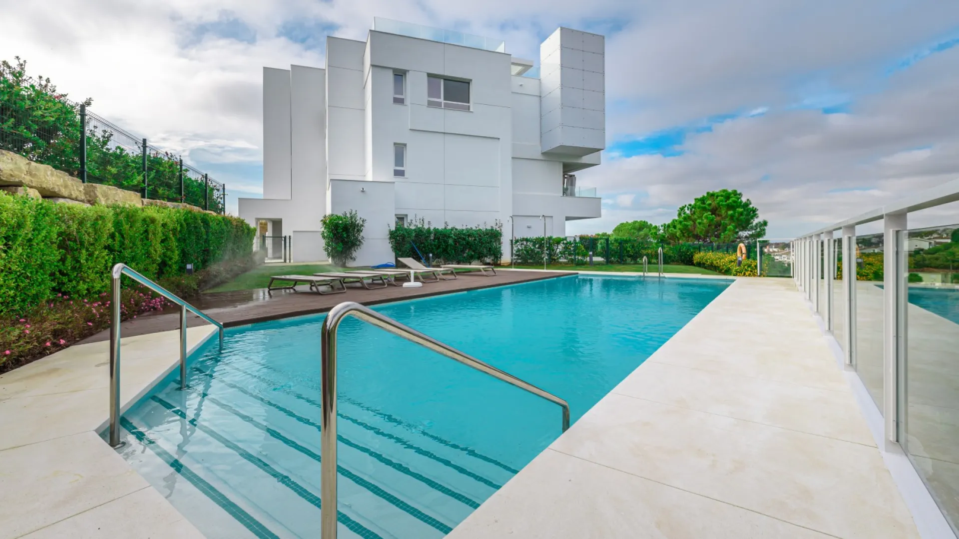 Buy La Quinta duplex penthouse