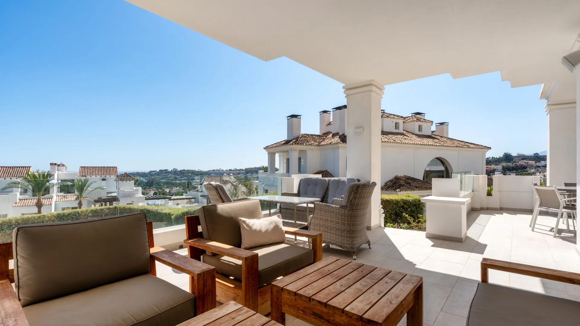 For sale 3 bedrooms apartment in 9 Lions Residences