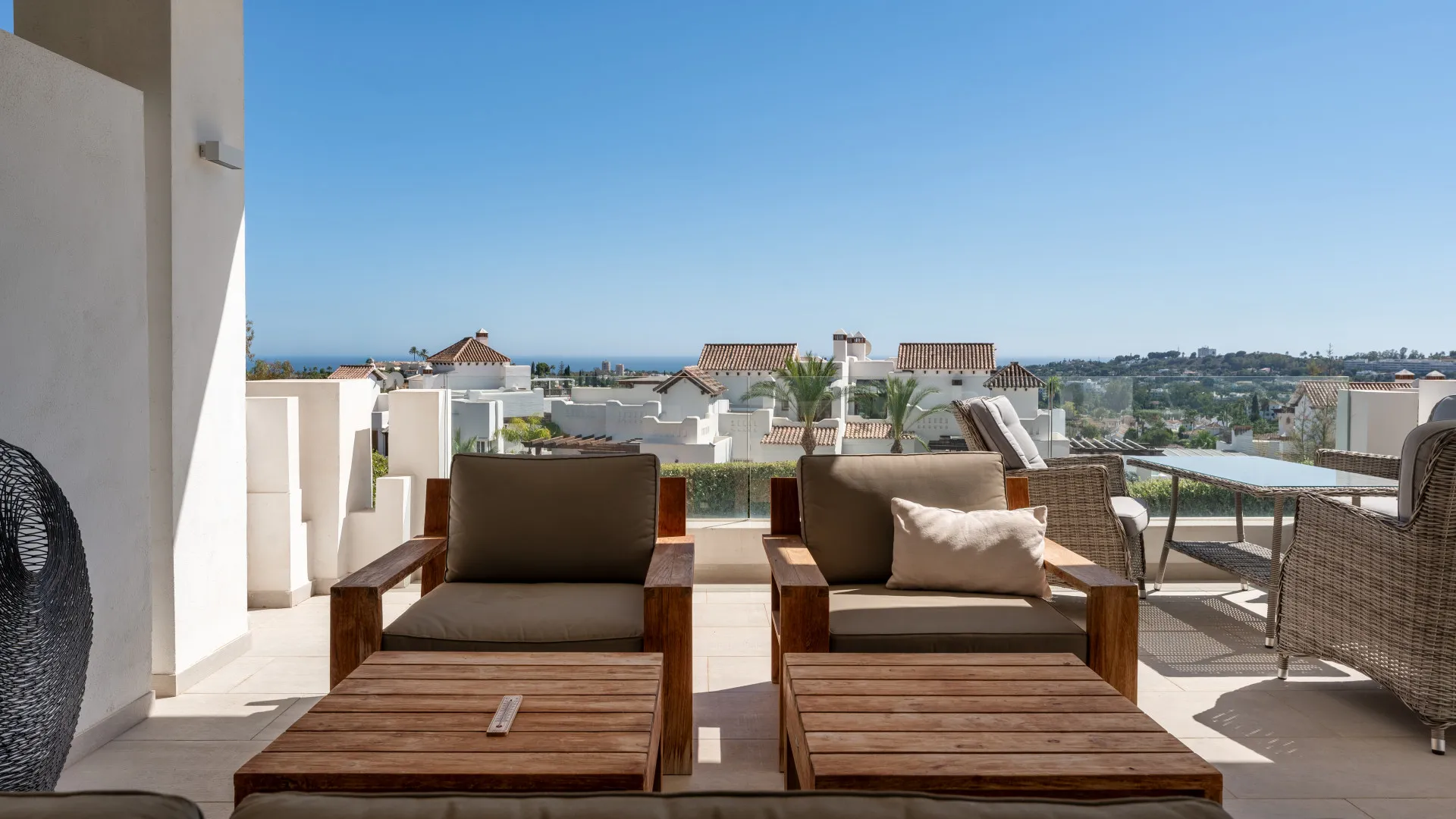 For sale 3 bedrooms apartment in 9 Lions Residences