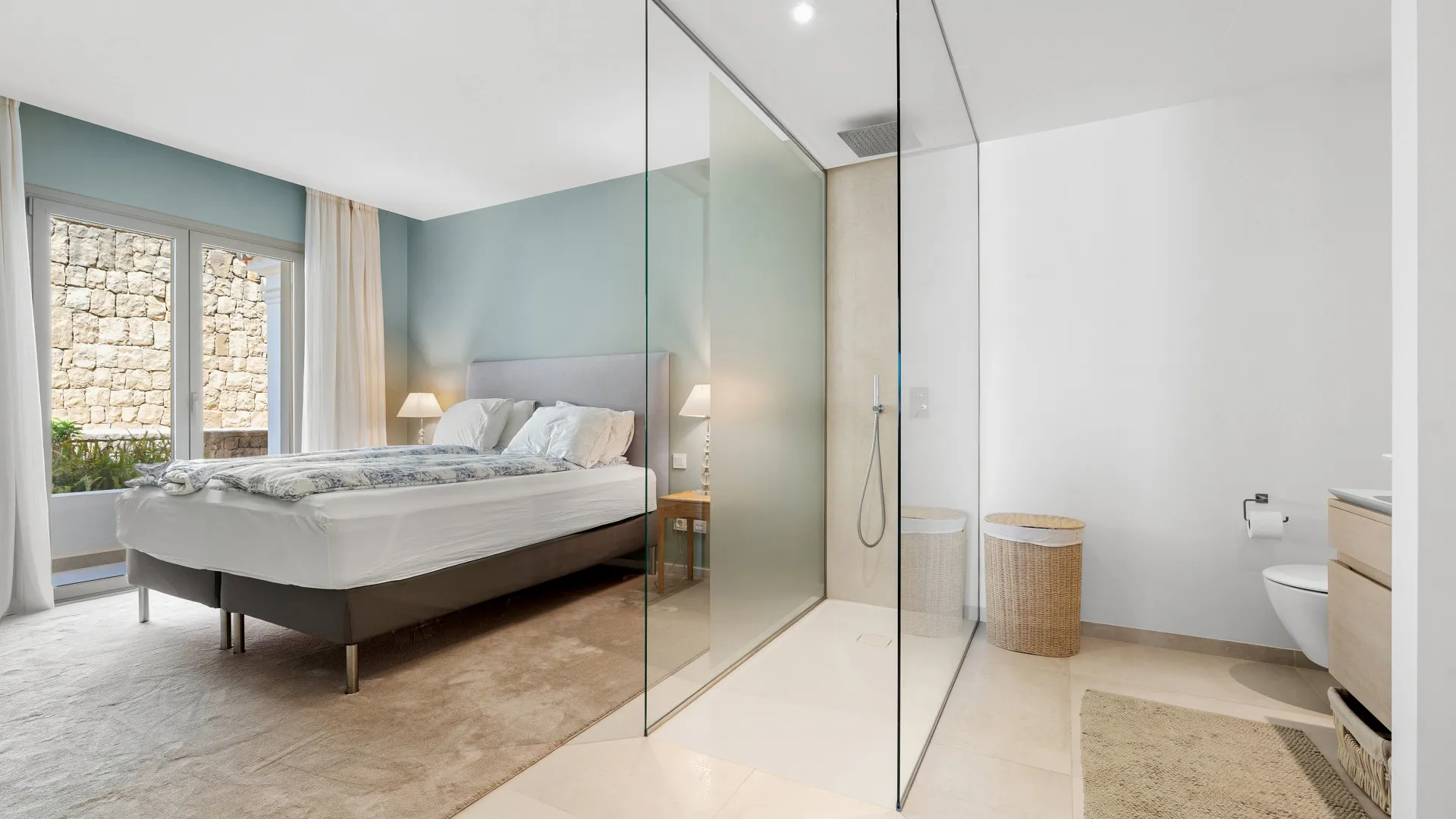 For sale 3 bedrooms apartment in 9 Lions Residences