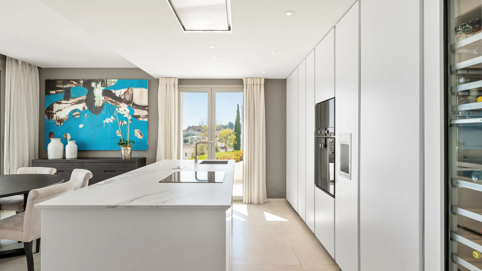 For sale 3 bedrooms apartment in 9 Lions Residences