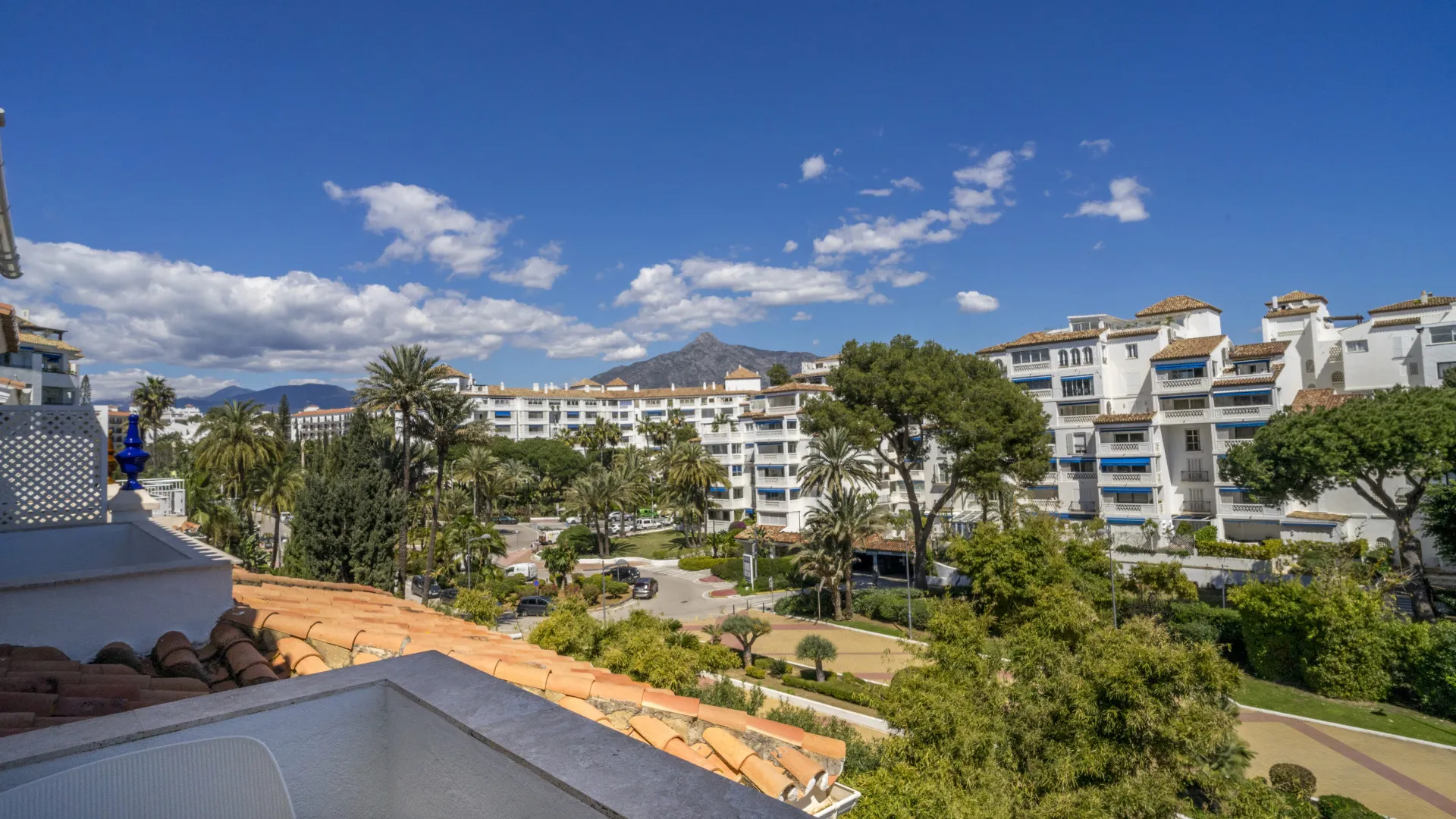 Andalucia del Mar, apartamento de 2 dormitorios en venta